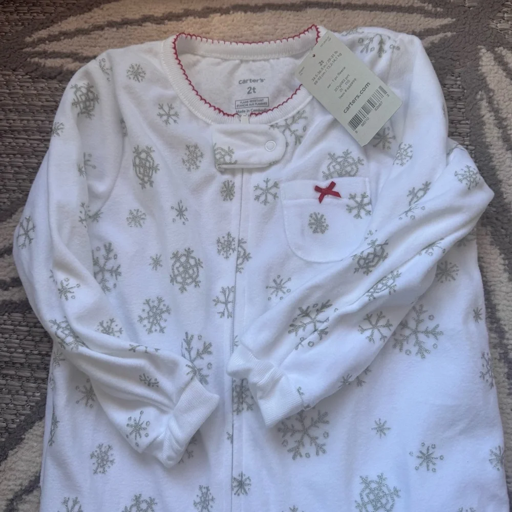 Carters NWT Toddler Girl Fleece Christmas Pajama Bundle Size‎ 2T Snowflake/Dog